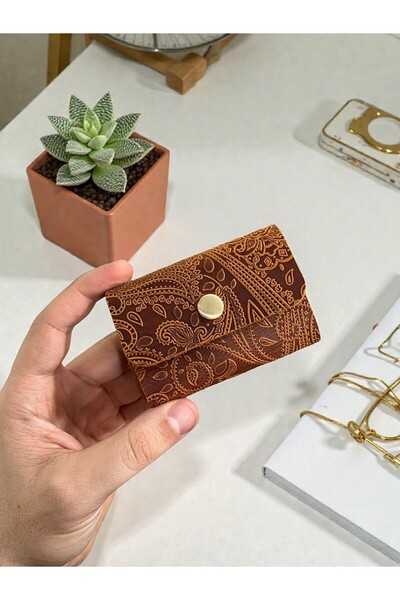 TeriArte Genuine Leather Palm Card Holder, Real Leather Minimal Card Holder, ...