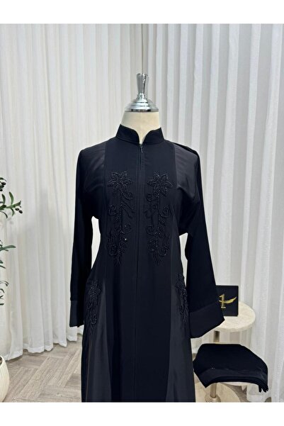 NALA FASHION Luxurious black abaya with hand embroidery