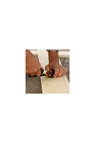 FiSKARS 156018-1023619 Bileyicili Ağır Iş Bıçağı + 120740-1000601 Balta ve Bıçak Bileyici