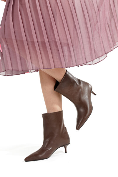 PİMORA Brown Leather Pull-On Boots Pointed Toe 5 cm Thin Heel New Season