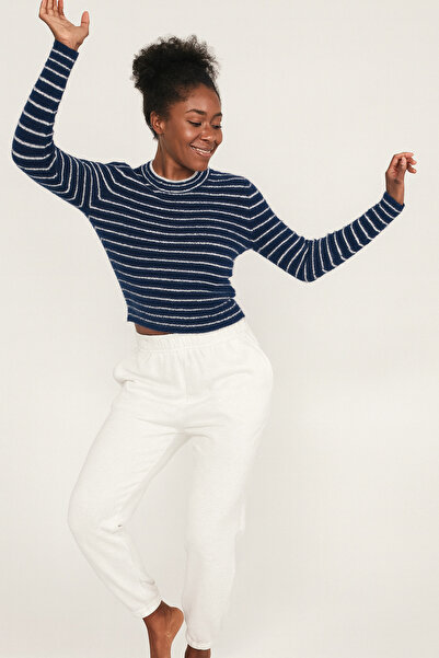 MELİSOUTLET ÇİZGİLİ LACİVERT KAZAK