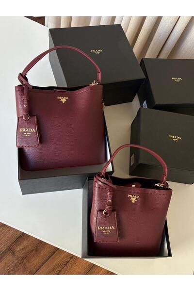 GGGG Bags with their accessories