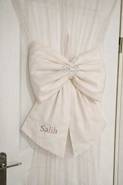 s'he design organizasyon HAZIR FİYONK NAKIŞ İSİM İŞLEMELİ KAPI SÜSÜ ve LASTİK...