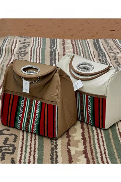 BEC39 Insulated padded travel bag with a touch of authentic aesthetics
