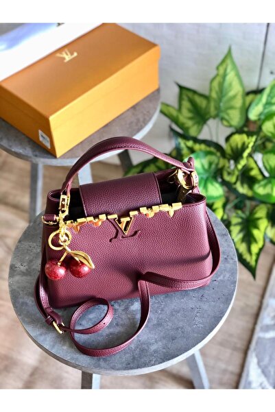 GGGG Bags with their accessories