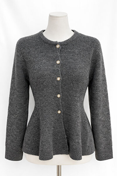 PALMİYE GİYİM Kadın Uzun Kollu Düğme Detaylı Etek Ucu Volanlı Triko Peplum Hı...