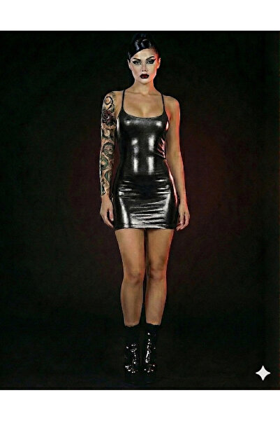 Terry Pau Kadın Parlak Metalik Lame Kumaş Sırt Dekolteli İnce Askılı Mini Clu...