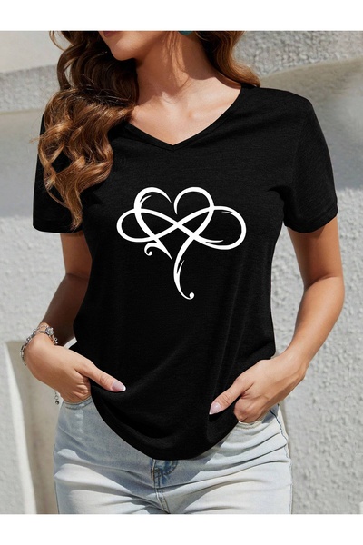 mercoledi V Yaka Baskılı Rahat Kesim Regular Boy T-shirt