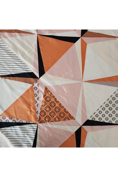 Hedea Curvature of Dreams Satin Scarf 70X70 cm