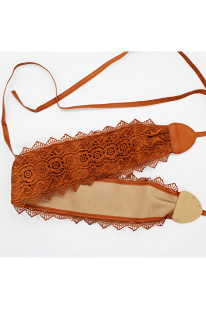 FashionForYou Maya corset belt, traditional style with lace, brown, model2