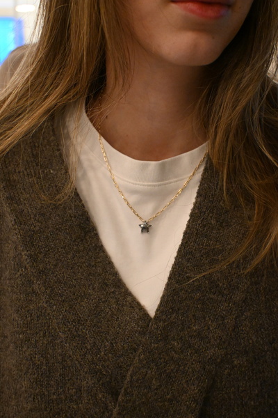 sellycodesign قلادة مزدوجة اللون من ويش