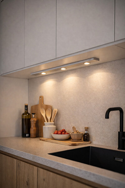 Eglo furniture lighting with 3 spots, switch on the body, 1.8 m cable, bulb i...