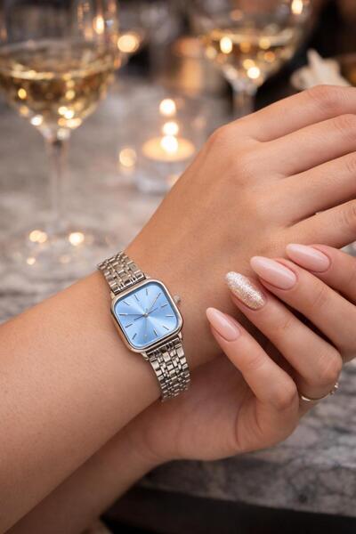 LOOQ Retro Cord Square Dial Women's Wristwatch