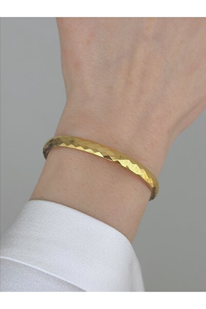 QA Quella Accessories ÇELİK EKOSE DESEN GOLD KELEPÇE BİLEKLİK İç çap: 5,8 cm ...