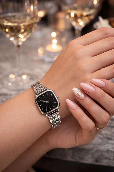 LOOQ Retro Cord Square Dial Women's Wristwatch