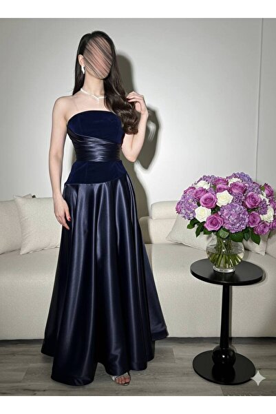 ZAYNAFASHIONSA Evening dress with a shimmering taffeta overlay