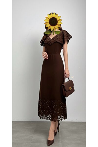 LUMY A soft evening dress that embodies femininity and beauty