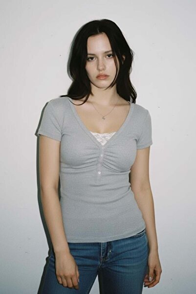 Karakedi Gray Lace Buttoned Y2K Short Sleeve Crop