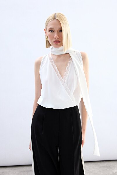 Sateen Lace Detailed Bodysuit Blouse - Ecru