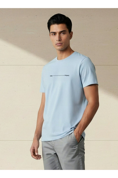 Iconic Men Slim Fit Crew Neck Short Sleeve Printed T-shirt