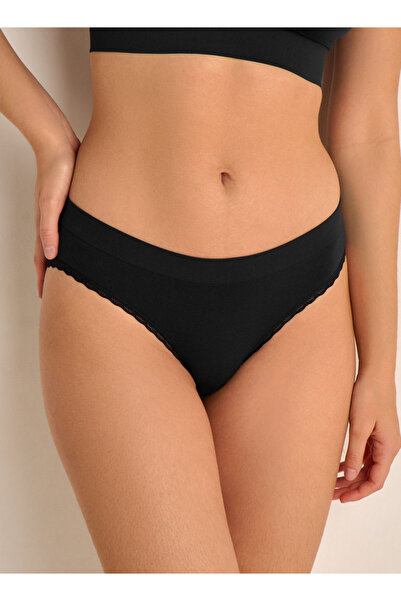 FAV Skims Bikini Briefs with Scalloped Design