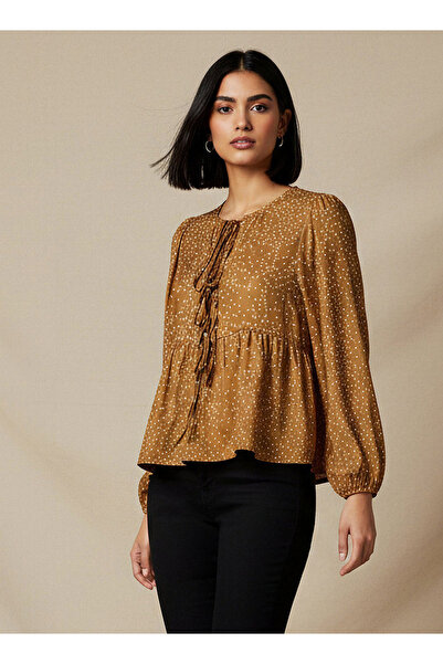 FAV بلوزة بقصة عادية بنقشة منقطة