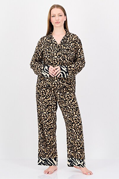 Bebe Women 2 Pieces Leopard Long Sleeve Pajamas Set, Multicolor