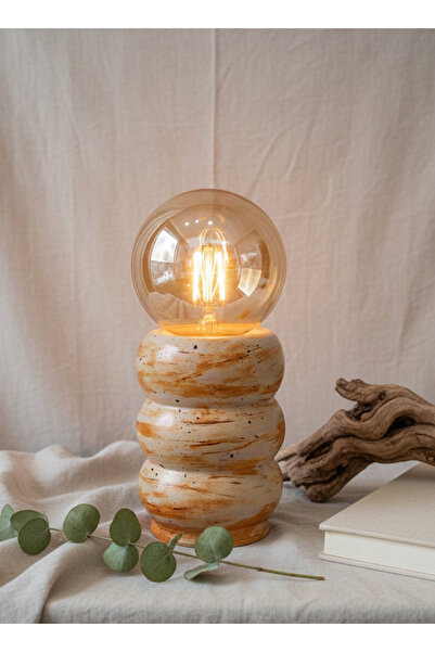 woness studio El Yapımı ‘Loop’ Seramik Masa Lambası