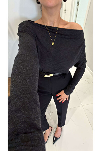 BİRCANÇİL Getra Black One-Shoulder Blouse
