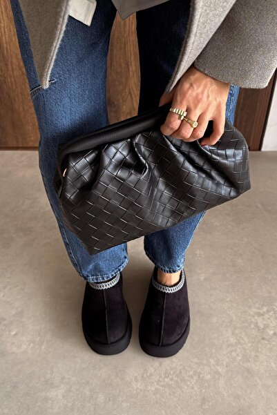 nope21shoess Knitted Pattern Black Clutch