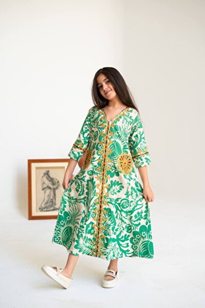 AFandina Embroidered Jalabiya with Luxurious Embroidery SM-71