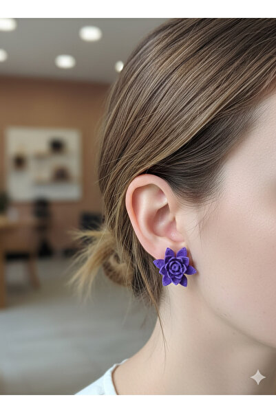 B2 Studio Lotus Çiçeği Figürlü Çivi Küpe – 5 Farklı Renk Seçeneği, Minimal ve...