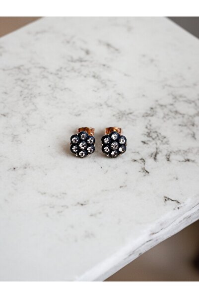 FAYRA ACCESSORIES أقراط بسيطة مزينة بحجر الزركون على شكل زهرة الأقحوان