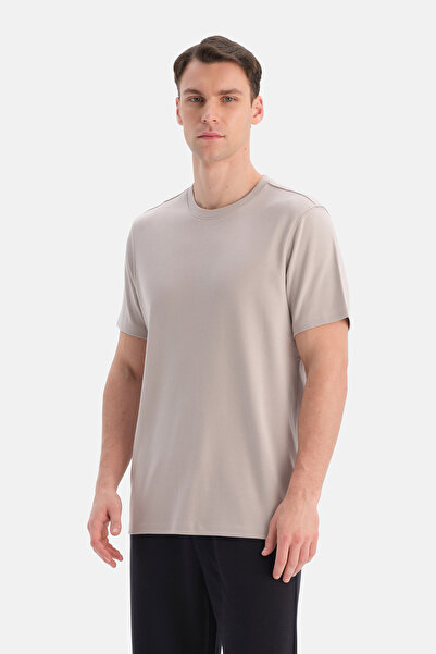 Dagi TRIOCĂ BIS CU DETALIARE DE CUSUT PE SPATE