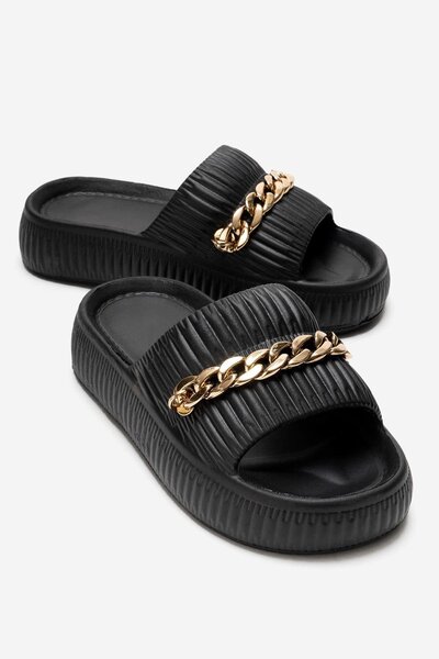 CCWAY AYAKKABI Women's Chain Detailed Slippers; Black