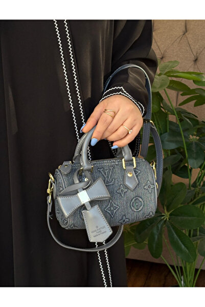 GGG Elegant, high-quality women's shoulder bag with all accessories