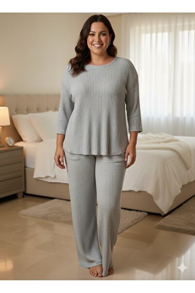 sleeproom طقم بيجامة نسائي مقاس كبير باللون الرمادي قماش مجدّل