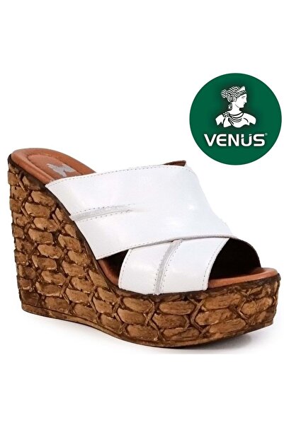 Venüs شبشب نسائي من الجلد الطبيعي من Pruha باللون الأبيض