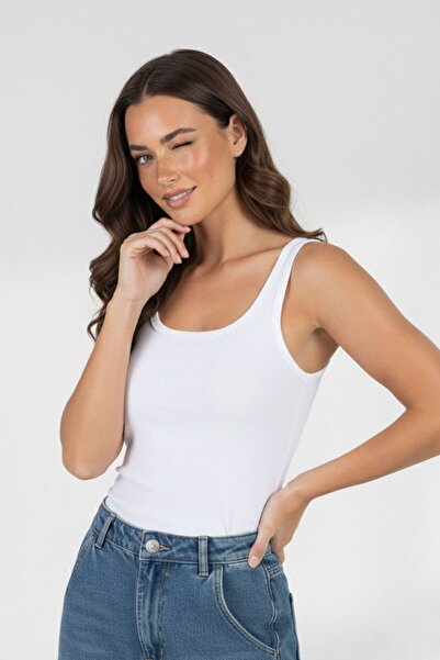 Serbella Women's Basic Tank Top Form-Fitting Body