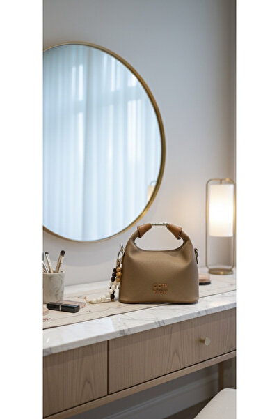 LUMY Stylish Modern Handbag