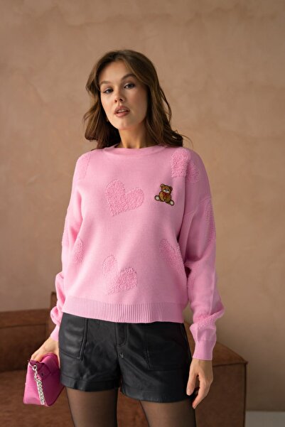 mysimy Oversize Fit and Bear Detail Crocheted Sweater with a Crocheted Neckline