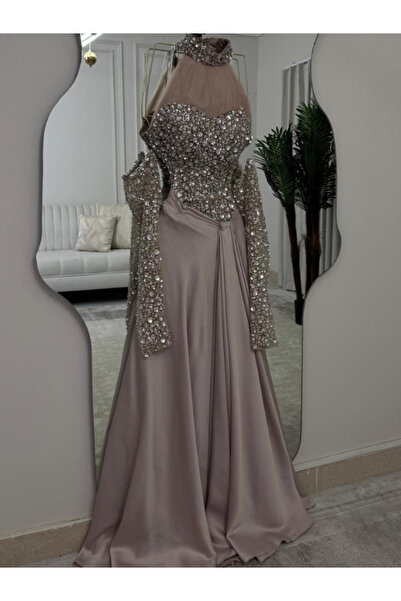 Elora Nova Royal Dress with Luxurious Embroidery