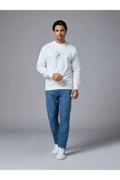 Mannerism The Pure Ease White Cotton Sweatshirt Relaxed Fit
