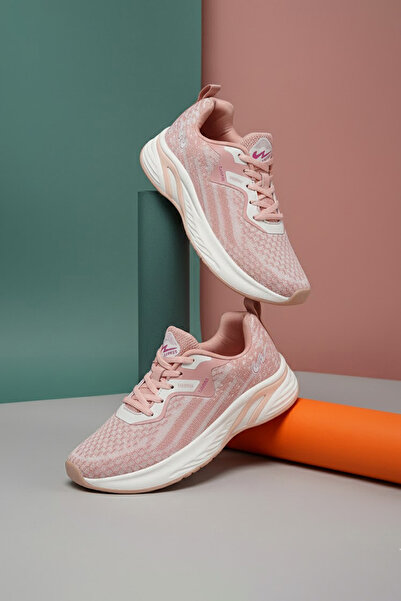 Campus Women’s Sporty Sneakers – A Versatile Choice for Both Workout and Casu...