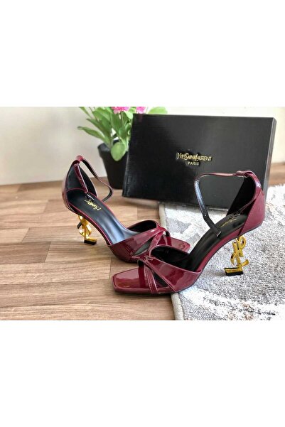 GGGG Shoes with accessories