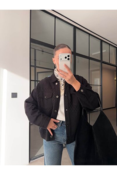 BB Bensu Buyruk din material subțire GEACĂ DENIM CU DETALII TRICOTATE NEAGRĂ