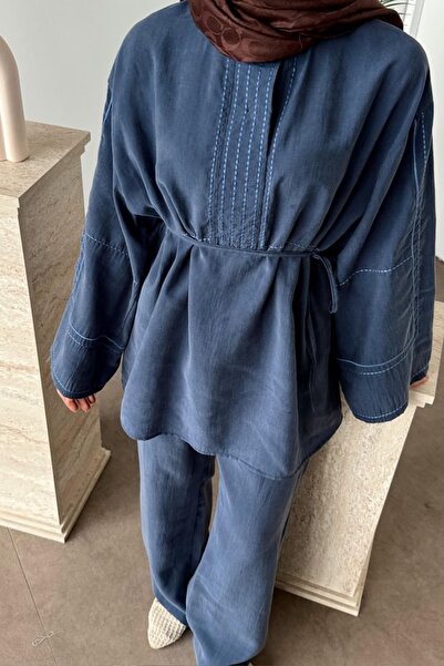 Kübra Aydıns Nakışlı Tesla Takım-Lacivert