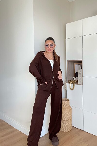 Sohotique By P طقم تريكو رفيع بتفاصيل سحاب مزدوج الاتجاه بلون بني مرير