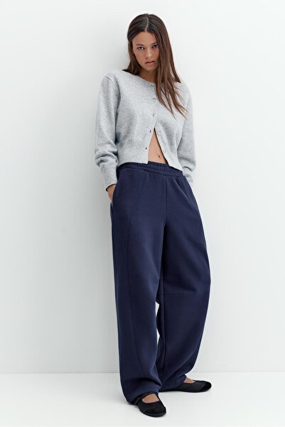 Pull & Bear Barrel fit tracksuit trousers