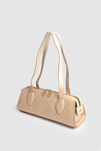 Store حقيبة باجيت نسائية من الجلد اللامع موديل Jaxe